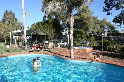 caravan parks warwick qld  Cabins, overnight vans, drive thru sites & campiWe are located in the picturesque, temperate high country only a 30 minute drive from Warwick, QLD